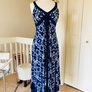 Handkerchief hem maxi dress